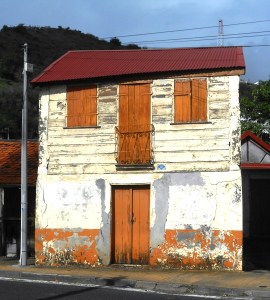 patrimoine vernaculaire, maison à étage, vernacular heritage house wih two floors
